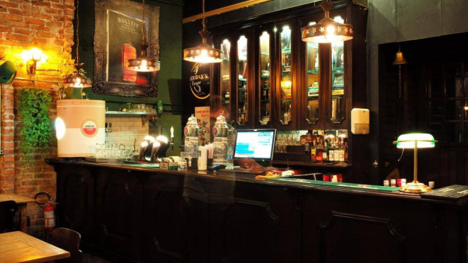 É evidente que as chopeiras, que dão identidade à casa, estão lá, mantidas e reforçadas.