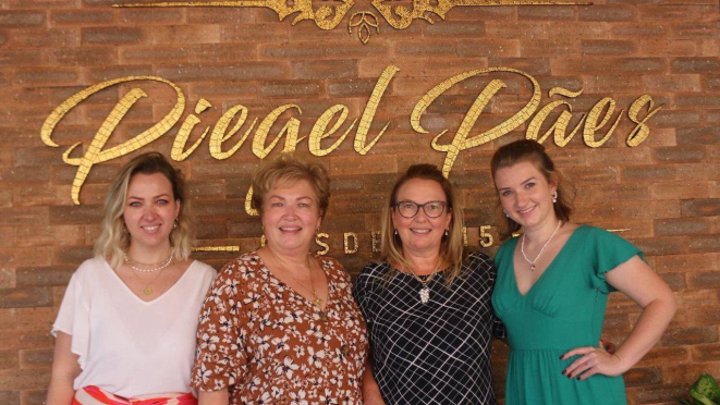 Pérola, Josi, Joelma e Bella Piegel, a nova geração de gestoras da Piegel Pães.