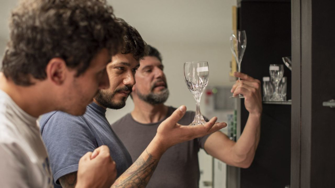 O bartender José Augusto Swaiger, o chef Lênin Palhano e o sommelier José Vinícius Chupil: as três caras que o cliente vai ver assim que entrar no Obst.