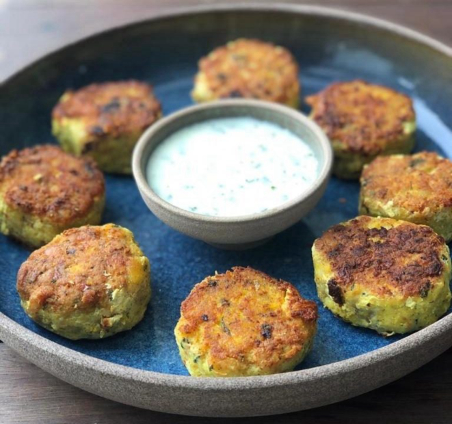 Fish kofta e molho de iogurte com pimenta, uma das atrações do cardápio do Vino! Garden.