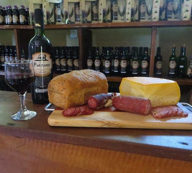 Vinícolas Vinícola e Salumeria Politano.