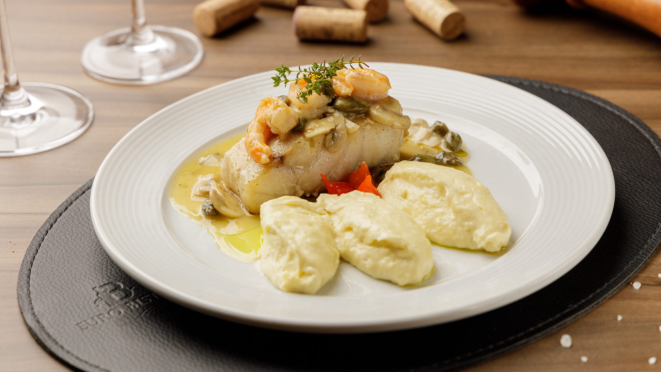 Pescada amarela à Belle Meunière, do Euro Bistrô. Foto: Fernando Zequinão.