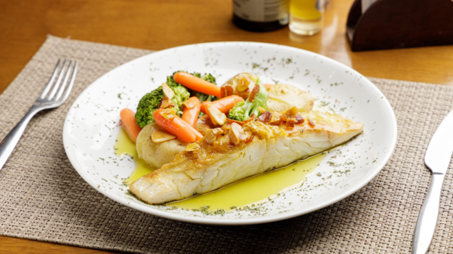 Bacalhau à lagareiro, da Osteria da Paz | Foto: Fernando Zequinão