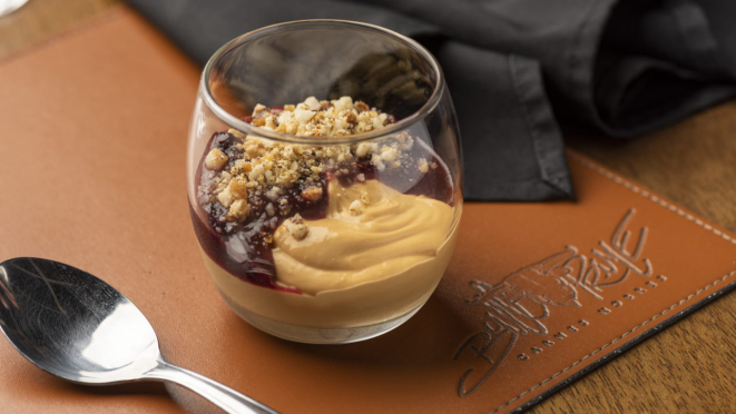 Mousse de doce de leite, da Bull Prime Carnes Nobres | Foto: Fernando Zequinão