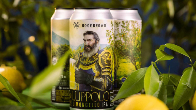 O limão siciliano está presente na cerveja Luppolo Limoncello, tanto no aroma quanto no sabor.