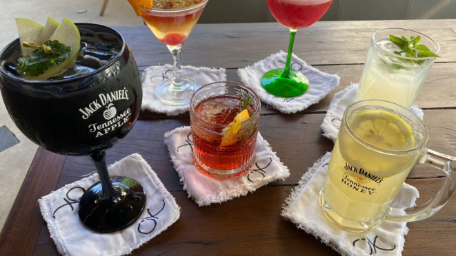 Alguns dos novos drinks da casa.