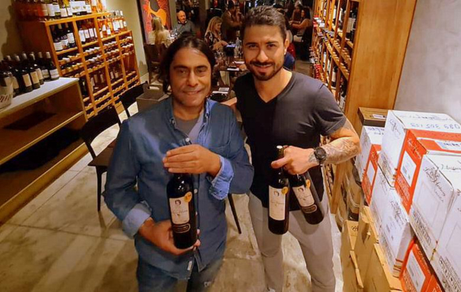 Alex Solar e Thiago Prodocimo (sócio do Vino!) em evento anterior da casa.