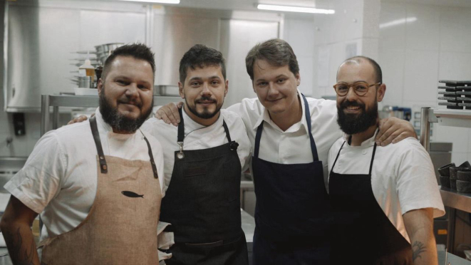 Leonardo Gonçalves, Lênin Palhano, Ian Baiocchi e Marcelo Schambeck, os quatro chefs que cozinharam na comemoração do quarto aniversário do Nomade.