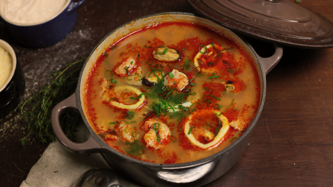 A sopa Leão Veloso, dos Restaurantes Victor, prova que frutos do mar combinam com inverno.
