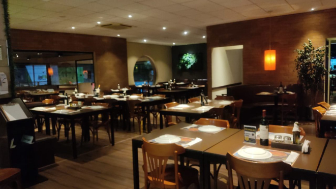 Abaré Pizzarias tem opções de pizzas, calzones, lasanhas e rondelis para aquecer as noites mais frias.
