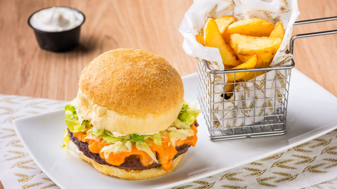 Hambúrguer Americano Especial, Aquarius.