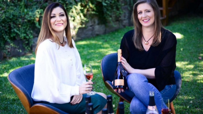 A enóloga Juciane Casagrande Doro e a sommelier Andreia Gentilini Milan são as fundadoras e proprietárias da Amitié, vinícola da Serra Gaúcha.