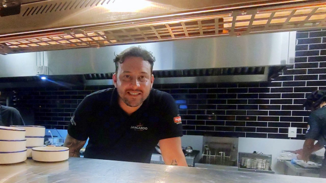 Reconhecido como cozinheiro talentoso e criativo, o chef Bruno Machado agora está à frente de seu próprio restaurante, o Jangaroo.