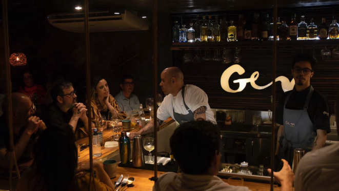 O chef Fabrício Lemos lidera o Grupo Origem junto com a esposa, a também chef, Lisiane Arouca.