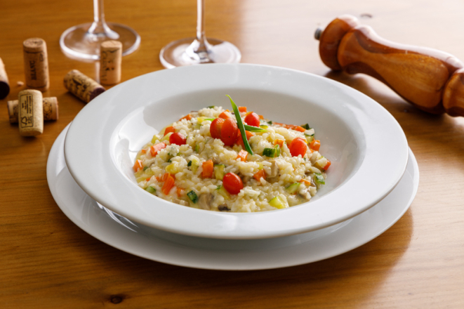Praça do Victor serve um risoto de legumes.