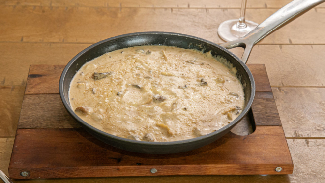 O Barolo serve pratos clássicos da gastronomia da Itália.