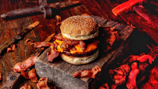 O Porks Bacon Burger, do Porks. Foto: Jonas Teixo/divulgação