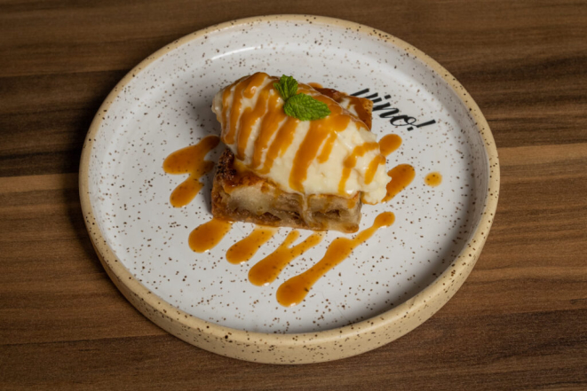 Torta de Maçã da Casa, do Vino! Goiânia.