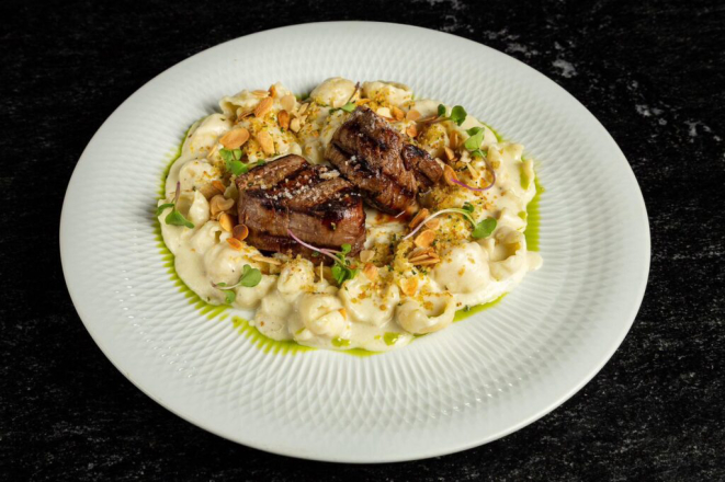 Filé Mignon com Conchiglione, do Bálkan Rooftop.