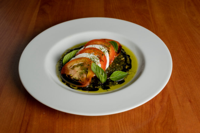 Salada Caprese, da CheeseHouse.