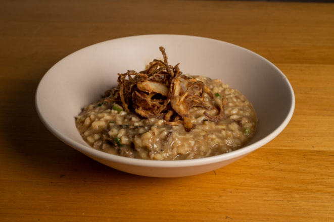 Risoto de Mignon, do Lou Bistrô.