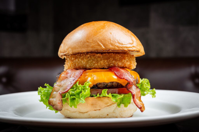 Original Legendary® Burger, do Hard Rock Café. Foto: Festival Bom Gourmet.