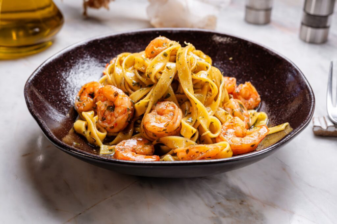Fettuccine com Camarões, Ervas e Limão, do Romeo. Foto: Festival Bom Gourmet.