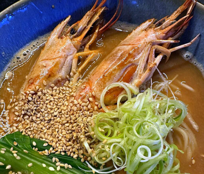 Ramen de porco e camarão. | Foto: Divulgação