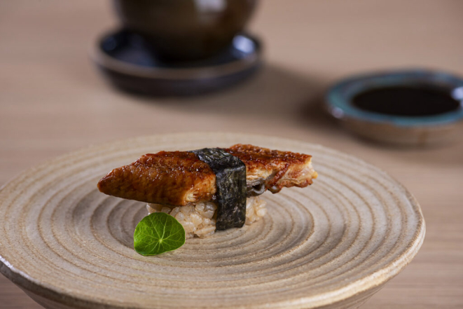 Sushi de enguia japonesa, do Ichigo Iche. | Foto: Rodrigo Pierrot