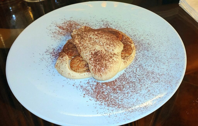 Clássico tiramisù de mascarpone. | Foto: Anacreon de Téos