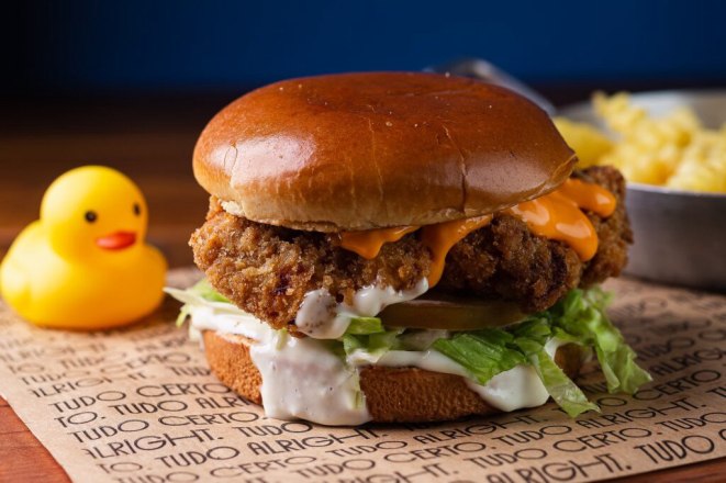 Drunk Chicken, do Alright Garden Água Verde, terá 30% de desconto durante o Circuito. Foto: Divulgação.