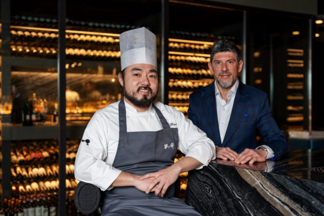 Chef Felipe Miyake e sommelier José Vinícius Chupil, mentores do sucesso do DUQ Gastronomia. Foto: Rubens Kato