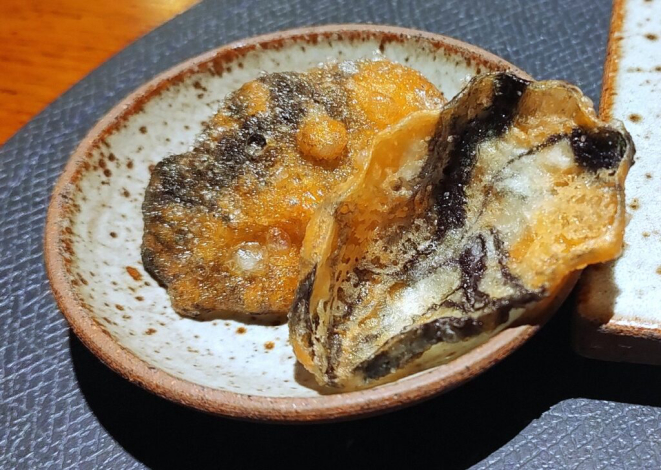 As conchas das ostras, depois de fritas e prontas para serem recheadas. |Foto: Anacreon de Téos