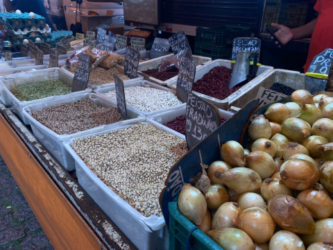 Porto Alegre cada vez mais vegana: alimentação à base de vegetais ganha espaço nas feiras e no prato dos gaúchos