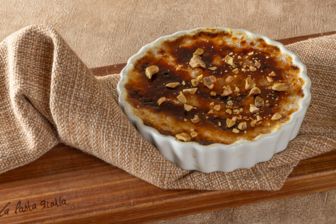 <em>Crème brûlée di pistacchio</em>, sobremesa com o ingrediente da moda. | Foto: Divulgação
