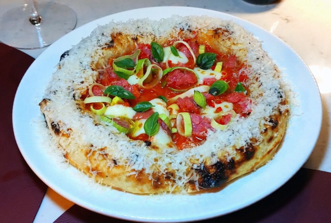 Pizzeta de Linguiça Blumenau, uma das seis selecionadas para o menu do Feér. Foto: Anacreon de Téos
