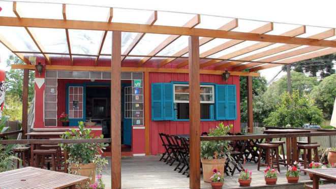 O Limoeiro se tornou uma referência em boa comida em Curitiba. Crédito: Divulgação.