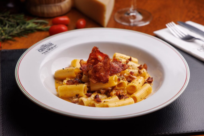 Rigatoni Carbonora, da Cantina do Délio. Foto: Fernando Zequinão