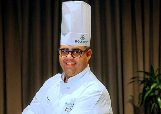 O chef Murilo Galdino, do Tom Espaço Gastronômico, é o responsável pelo jantar deste sábado (08), o primeiro do calendário dos sabores de novembro no bourbon. | Foto: Divulgação