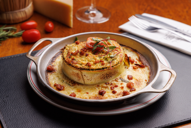 Rondélio di Spinaci, Ricotta e Pancetta, o grande sucesso das unidades da Cantina do Délio. Foto: Fernando Zequinão