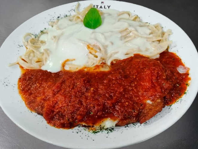 Frango a parmegiana do Italy Café, que tem 20% de desconto no Circuito Bom Gourmet de Verão