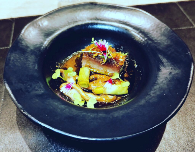 <em>Aji bozushi</em>, um sushi de carapau. | Foto: Anacreon de Téos