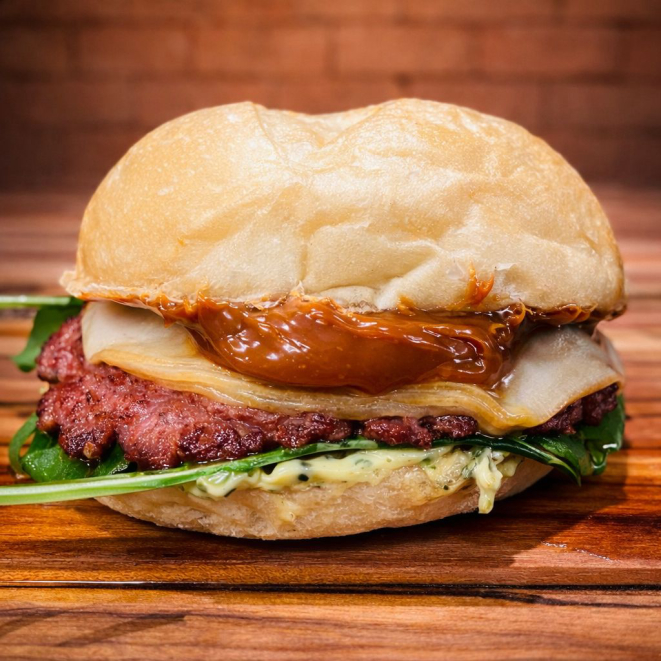 Santi Burguer, um dos participantes do CWBurguer Fest 2026. Crédito: divulgação