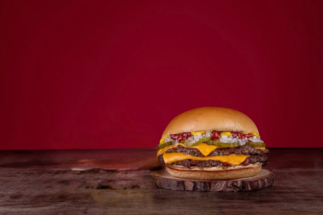 T.T Burger, participante do CWBurguer Fest 2026. Crédito: divulgação