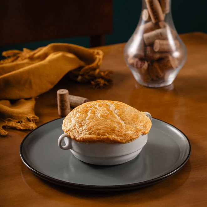 Soupe à l’Oignon Feuilletée, do Marie Vin e Bistrot. Crédito: Divulgação/Circuito Bom Gourmet de Inverno