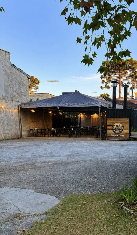 Quintal Barigui - Burger e Chopp