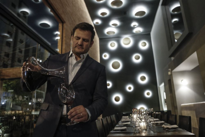 Jantar com vinhos no K.sa com enólogo Alejandro Galaz. Crédito: Divulgação.