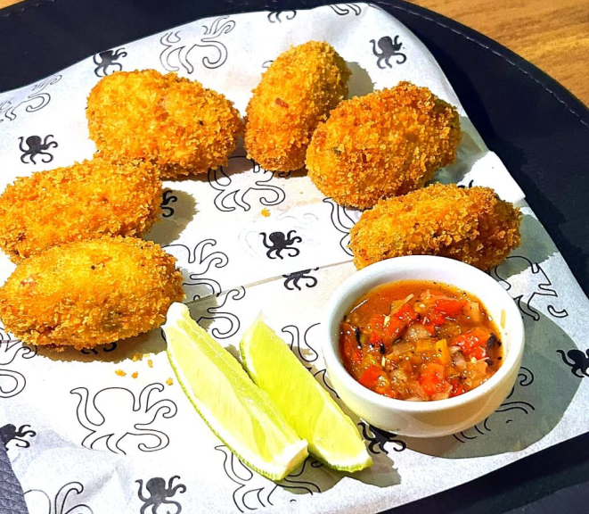 Croquetas de jamón. | Foto: Denise da Vinha