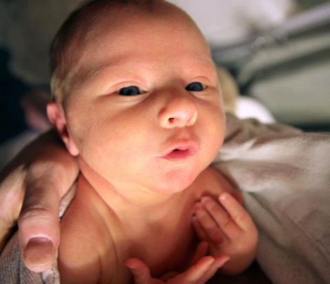 Como dar o primeiro banho no bebê