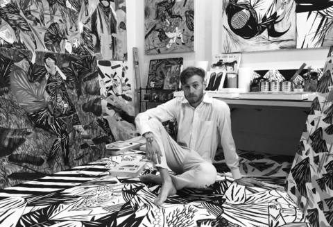 Artista norte-americano faz coleção de moletons inspirados no MON